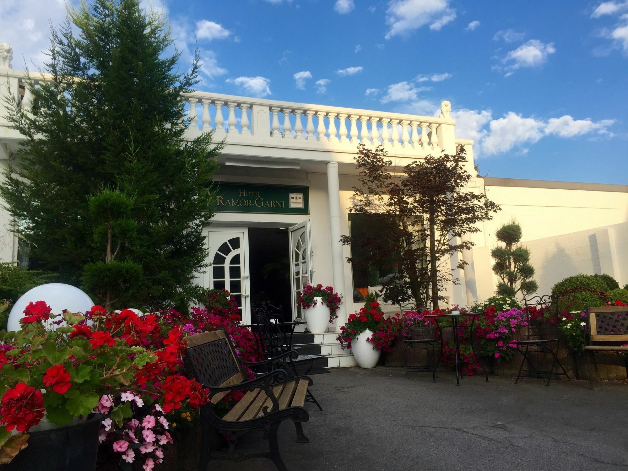 דיסבורג Hotel Ramor Garni מראה חיצוני תמונה